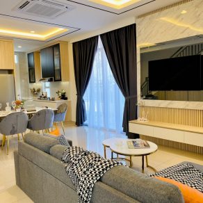 Ruby Hills - Living Area