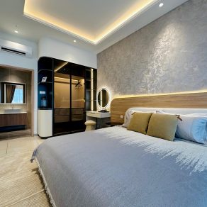 D1R - Show Unit (Type A)