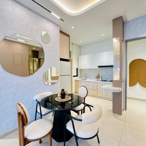 D1R - Show Unit (Type B)